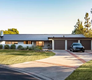 Tesla augmente de 30% la facture de ses toits solaires... déjà vendus